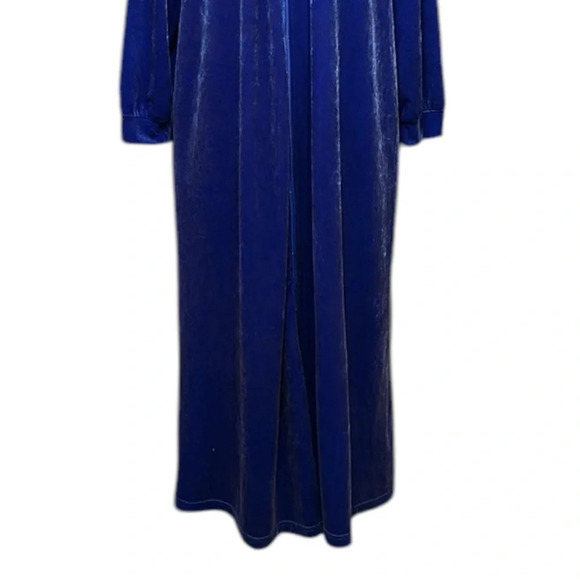 The Vermont Country Store Blue Velour Robe Long Length Crushed Velvet, Small - Picture 4 of 14